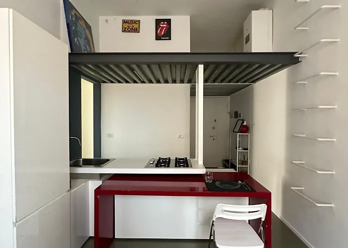 Design App - Vicino Milano - *